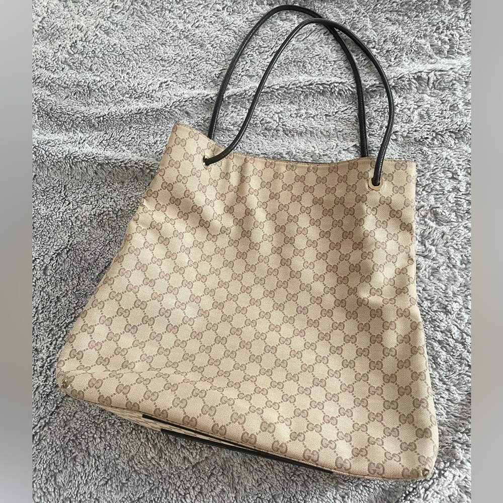 Authentic Gucci Jumbo GG Canvas Tote Bag
